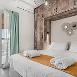 Mella Roa - Amber Apartment