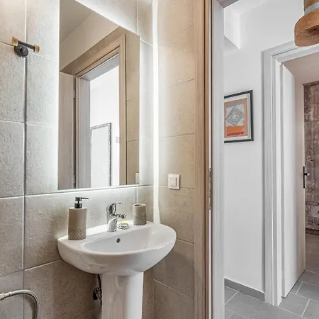 Mella Roa - Amber Apartament Nydri (Lefkada)